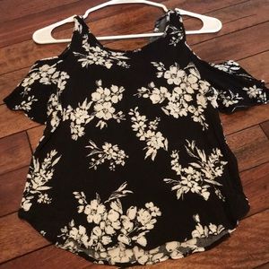 Black cold shoulder tank